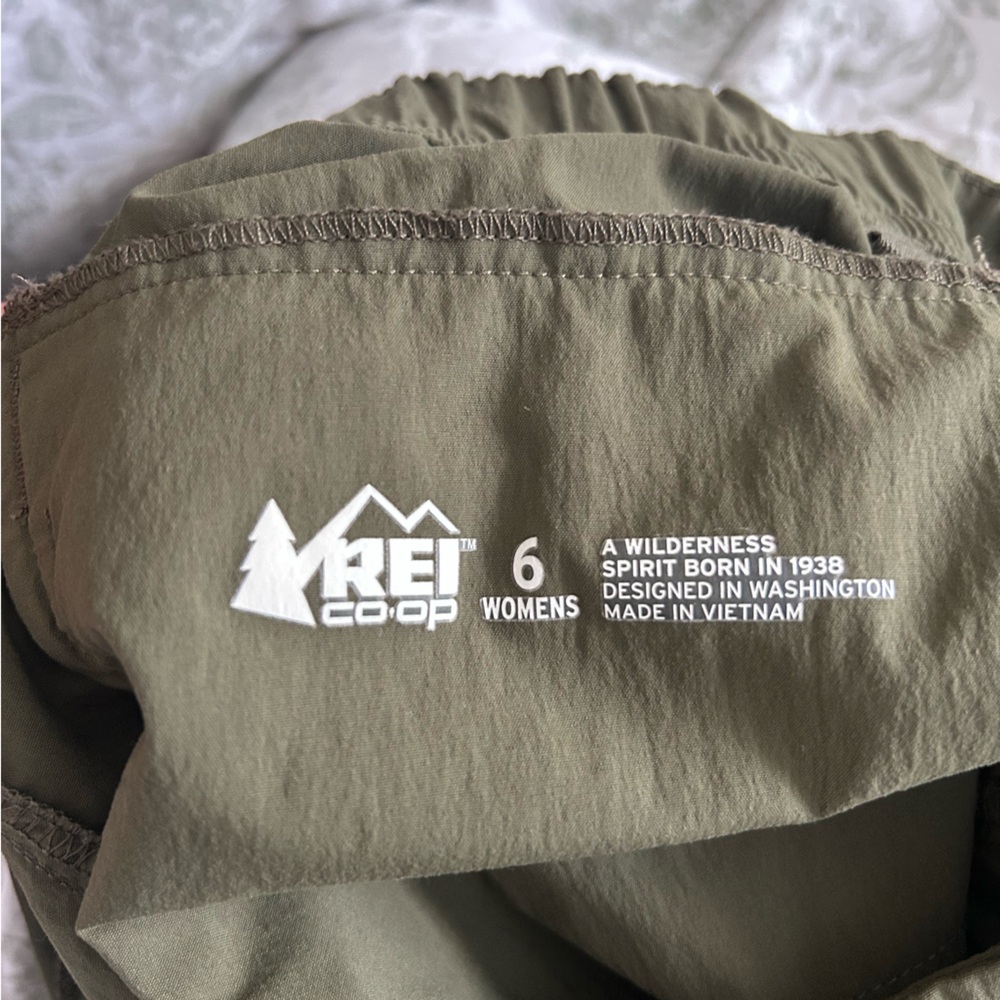 REI Women’s Hiking Pants in green - Picture 3 of 7
